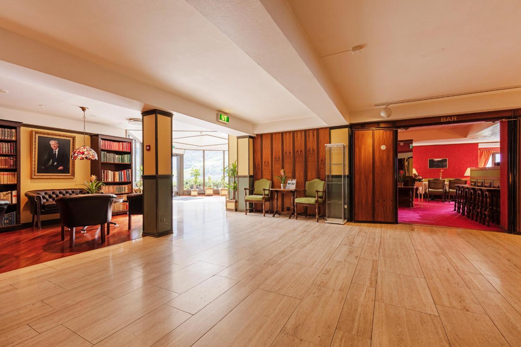 Olden Fjordhotel Ngoại thất bức ảnh